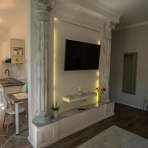 Jr Luxury Guesthouse